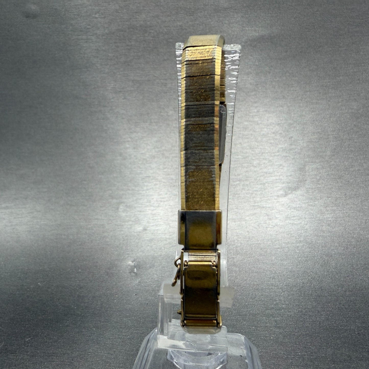Seiko Tank Watch Women 12mm Champagne Dial Gold Tone 2e20-6259 New Battery 3217
