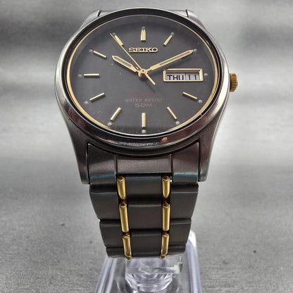 Seiko Titanium Watch Men 36mm Gray Dial Daydate Round 7N43-9069 New Battery VTG5