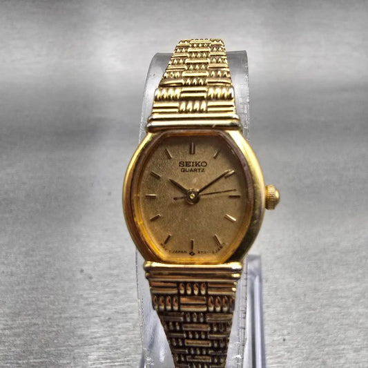 Seiko Watch Women 17mm Gold Dial Gold Tone Oval 2Y01-5C19 New Battery Vintage0