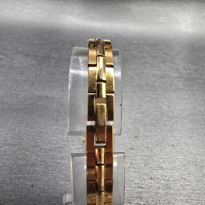 Seiko Tank Watch Women 13mm Gold Dial Gold Tone Rectangle 2E20-7479 New Battery57