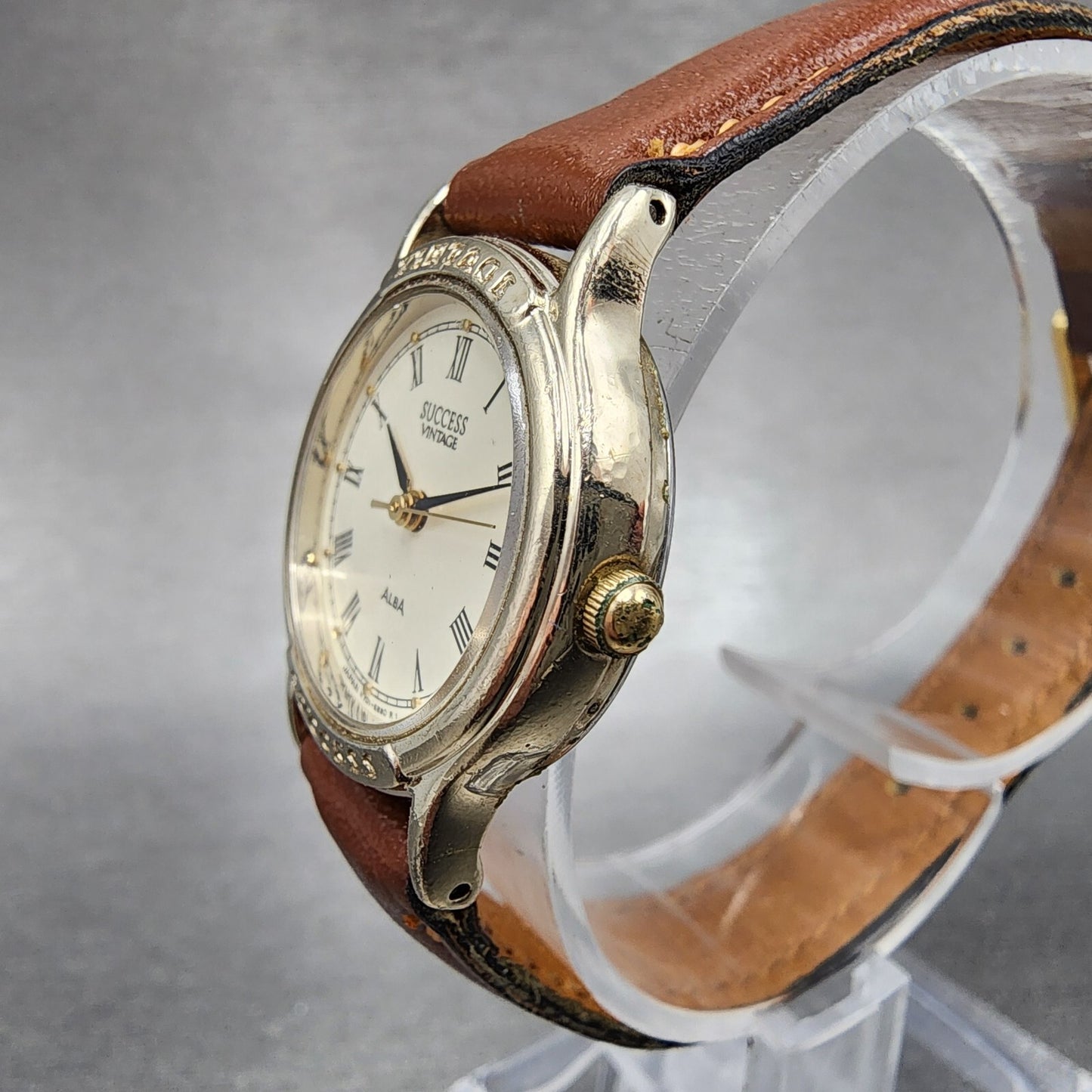 ALBA Success Vintage Watch Women 23mm Cream Dial Silver Tone Round New Battery2