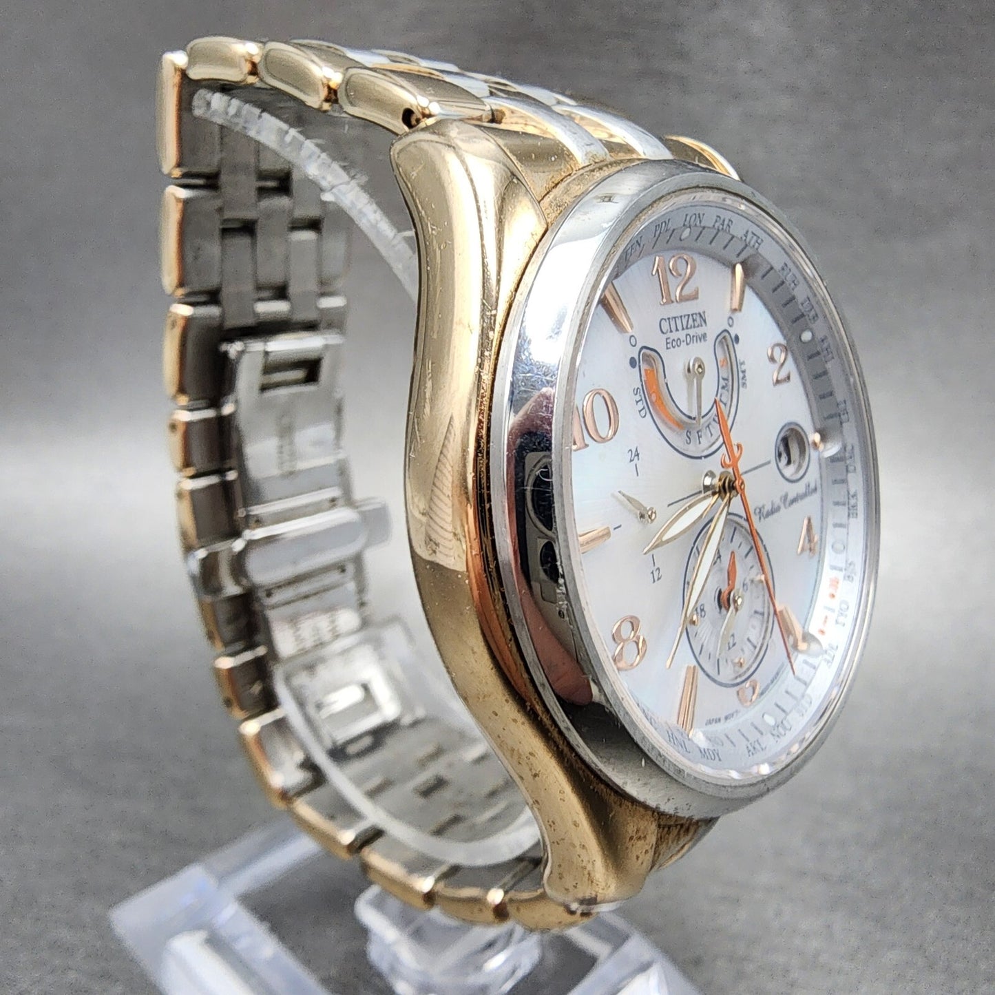Citizen EcoDrive World Time Watch Women 41mm MOP Dial Two Tone Date Works3