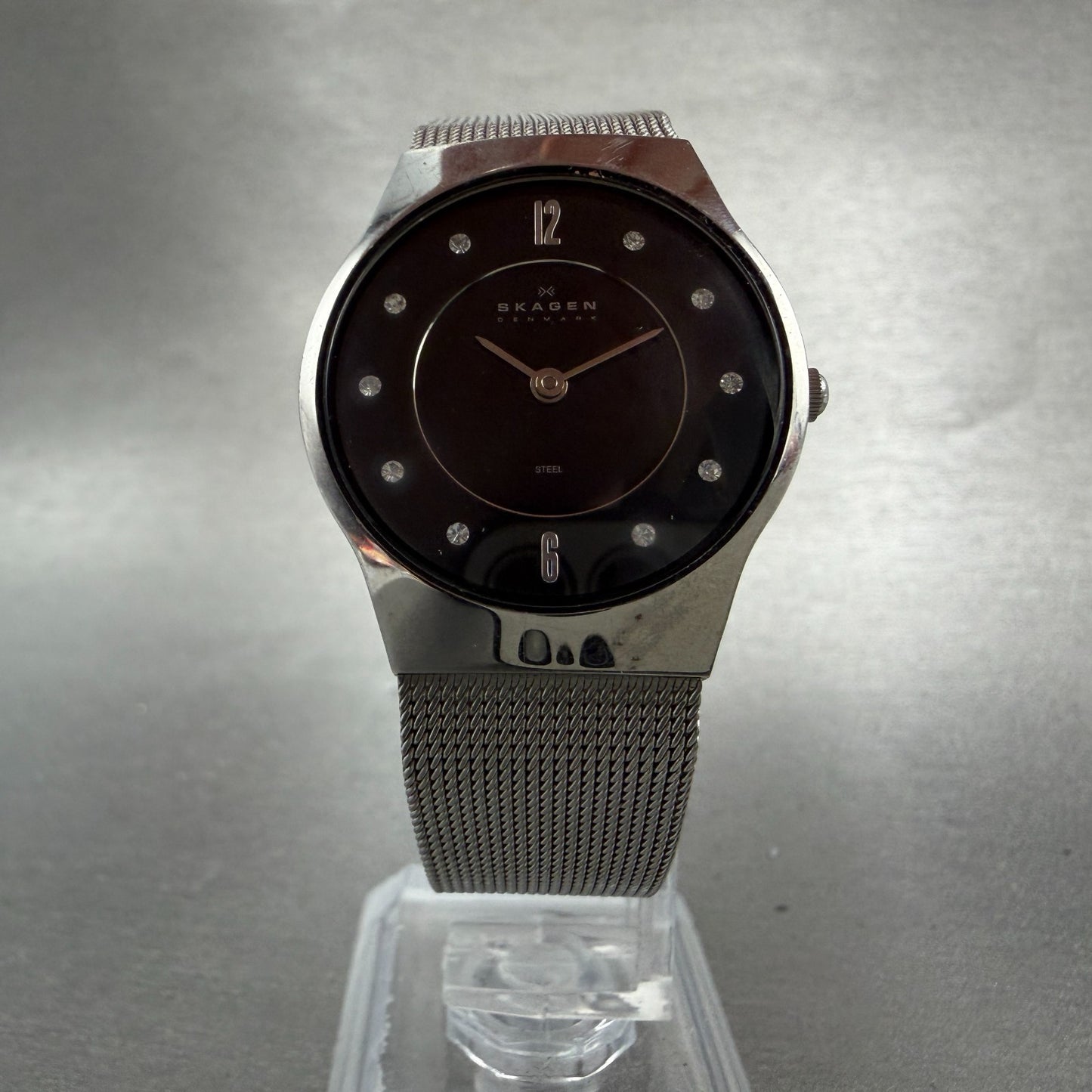 Skagen Watch Women 28mm Black dial Silver Tone Round 233SSSBD New Battery5