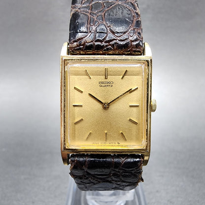 Seiko Tank Watch Women 19mm Gold Dial Gold Tone Rectangle 2C205820 New Battery0