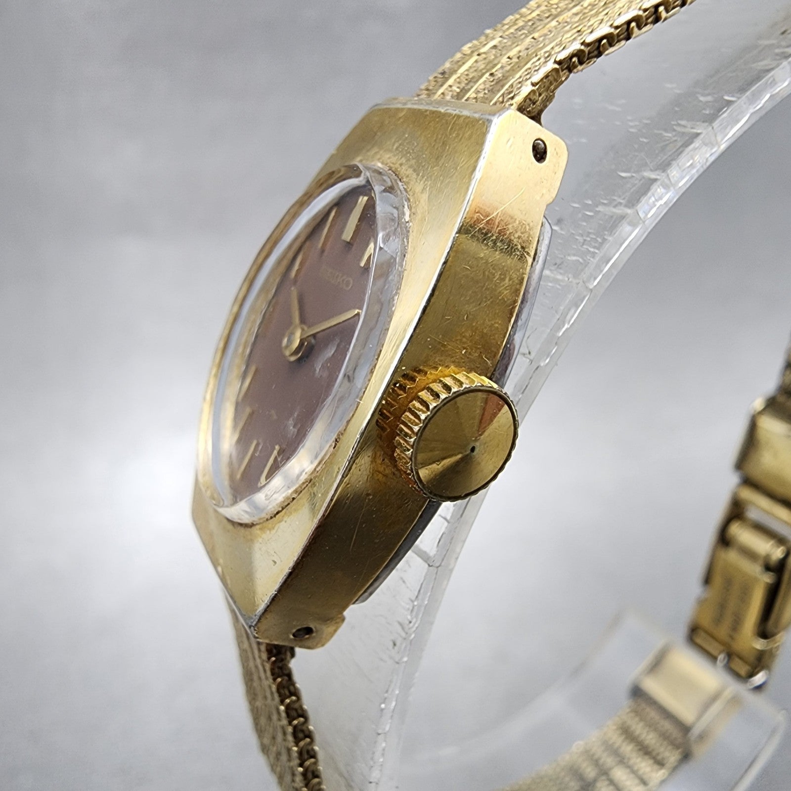 Seiko Watch Women 15mm Brown Dial Gold Tone Manual Wind Rectangle 117039 Runs2