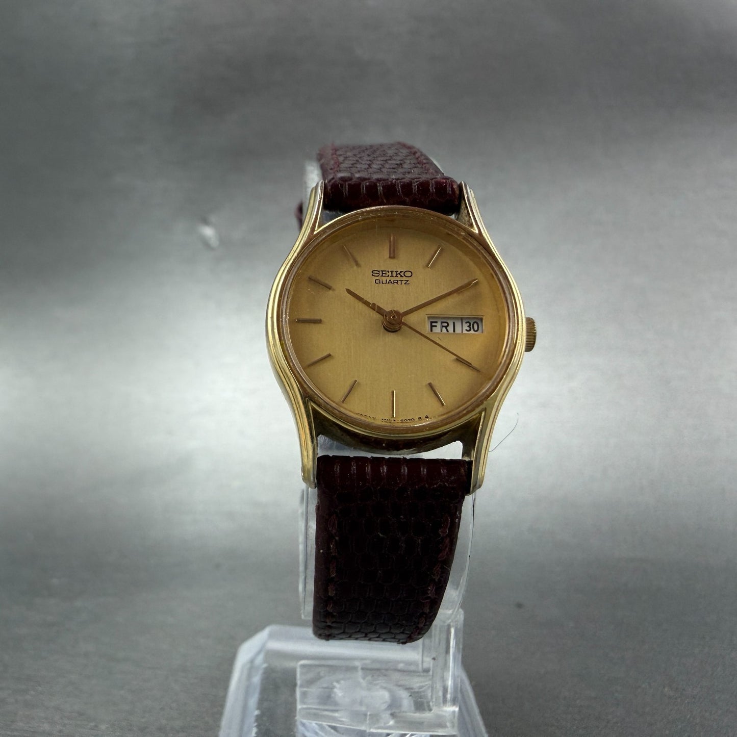 Seiko Watch Women 22mm Champagne Dial Gold Tone Round Daydate 7N83-6029 New Batt5