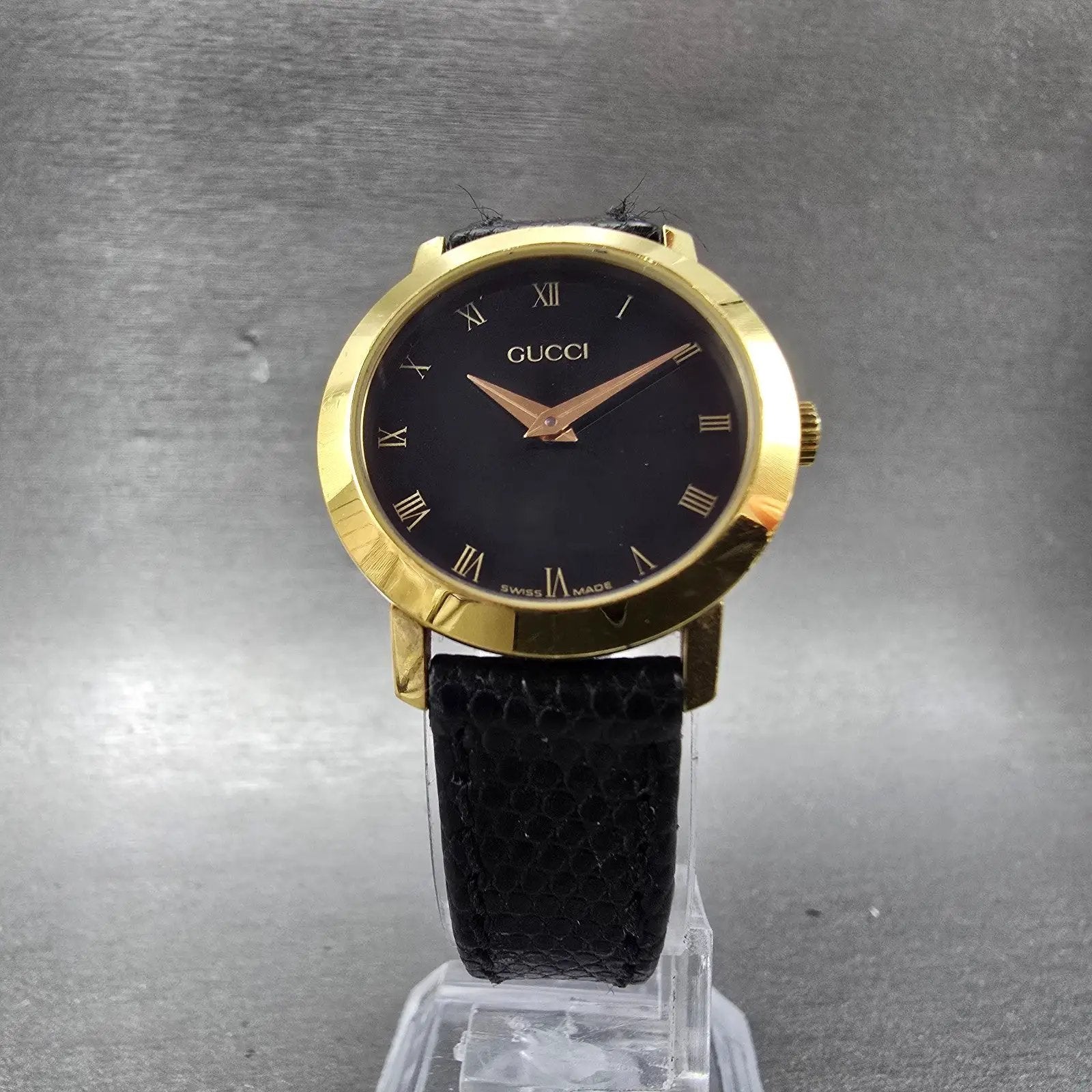 Gucci 2200L Watch Women 25mm Black Dial Gold Tone Round New Battery Swiss5