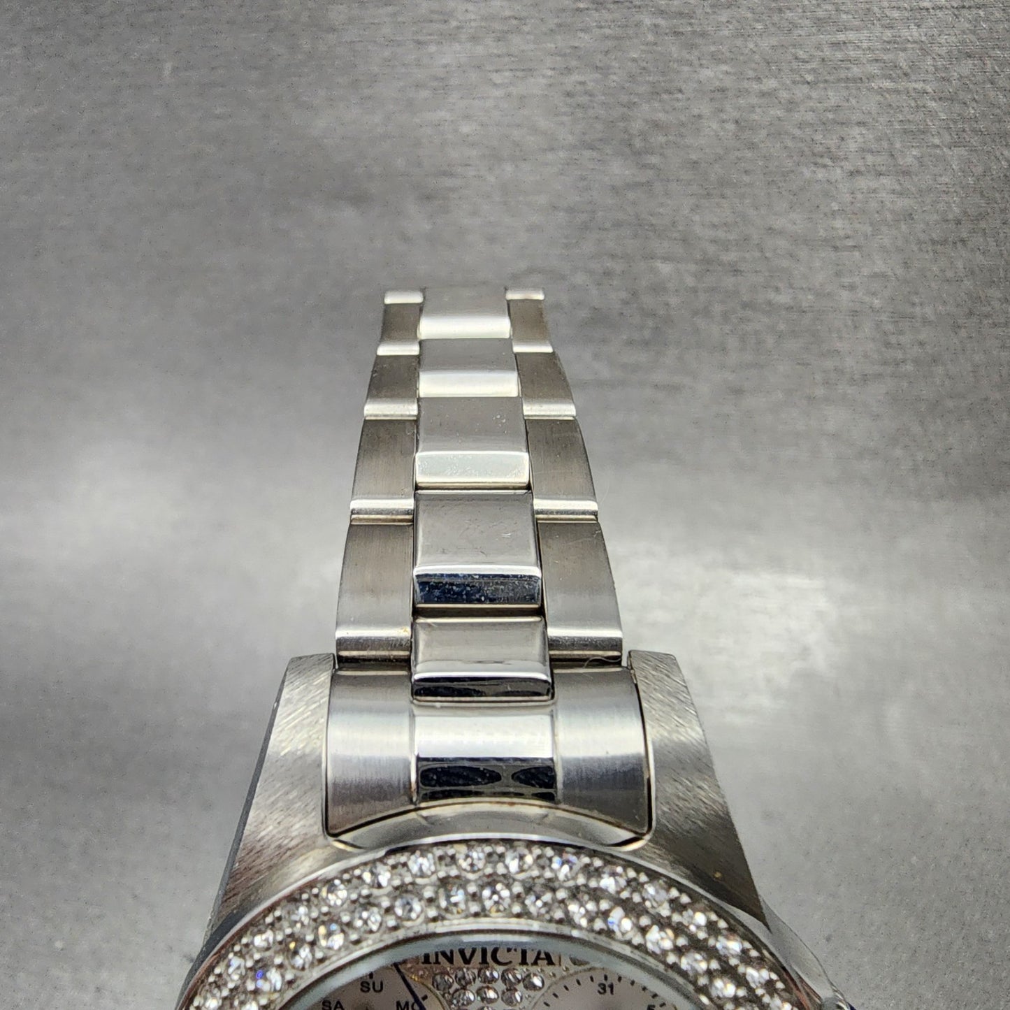 Invicta Angel Watch Women 35mm Silver Dial Steel Crystal Accents Daydate New Bat4