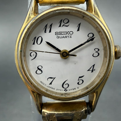 Seiko Watch Women 20mm White Dial Gold Tone Round 2Y01-0A19 New Battery Vintage1