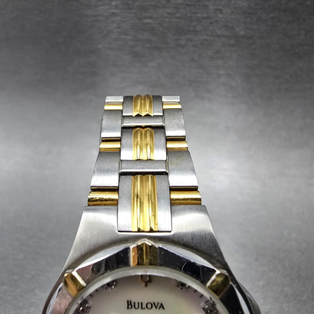 Bulova Watch Women 29mm MOP Dial Two Tone Date Round Diamonds 98P116 New Battery4