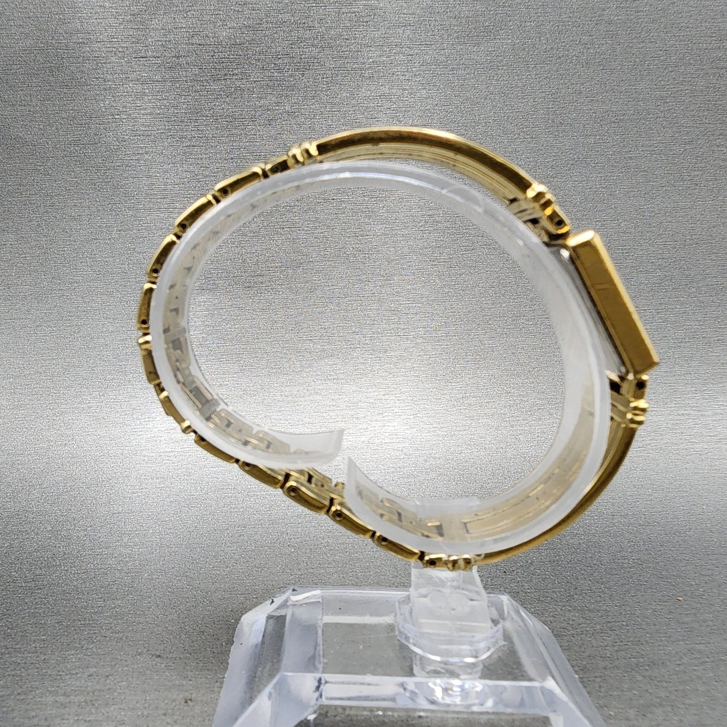 Seiko Watch Women 20mm Champagne dial Gold Tone Square V4006280 New Battery8