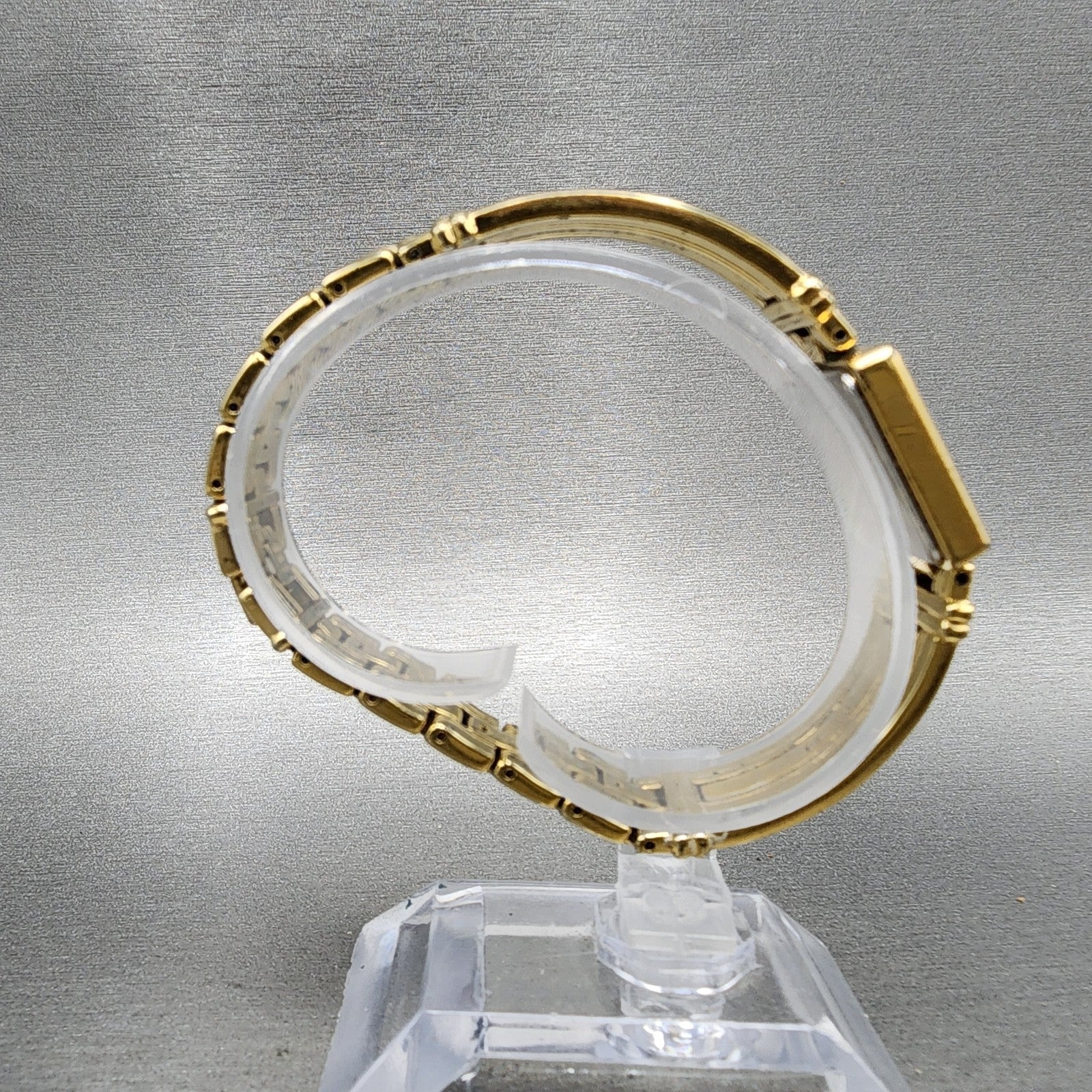 Seiko Watch Women 20mm Champagne dial Gold Tone Square V4006280 New Battery8