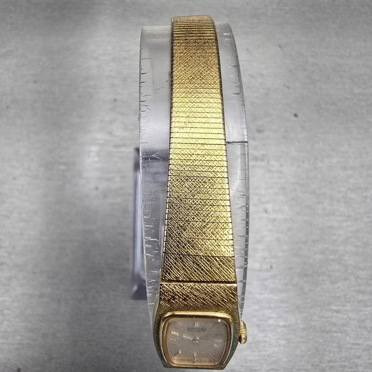 Seiko Watch Women 13mm Gold Dial Gold Tone Rectangle 2E20-6130 New Battery VTG4