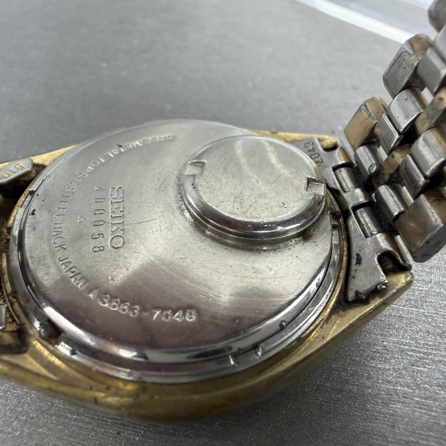 Seiko 3003 Quartz Watch Men 36mm Champagne Dial Gold Tone Daydate 38637049 PART10