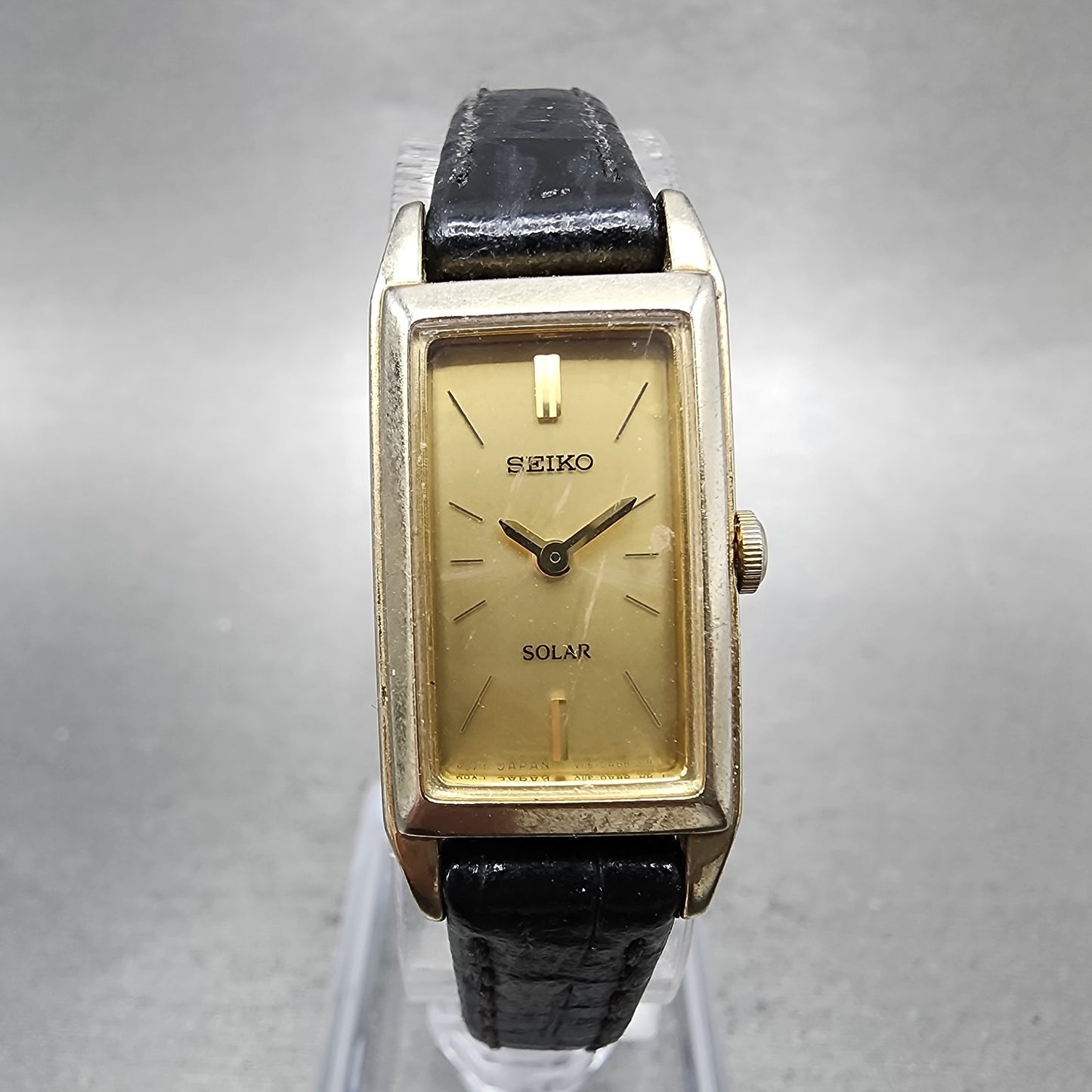 Seiko Solar Tank Watch Women 15mm Gold Dial Gold Tone Rectangle V1160AA0 Works0