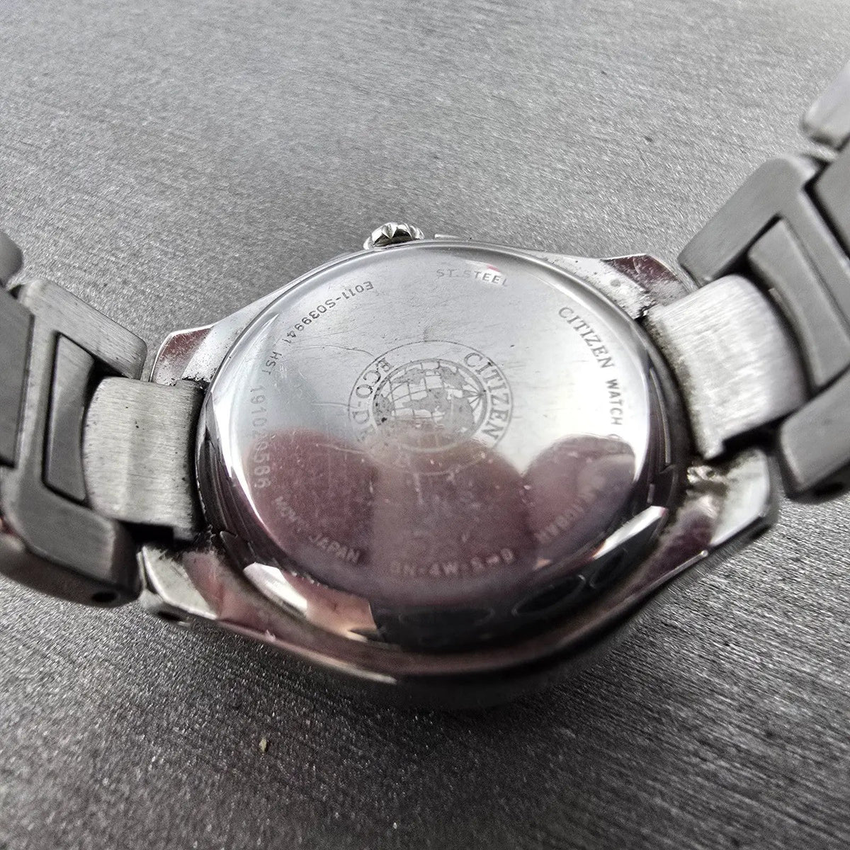 Citizen Eco-Drive Watch Women 26mm Pink Dial Silver Tone Date E011-S039941 Runs9