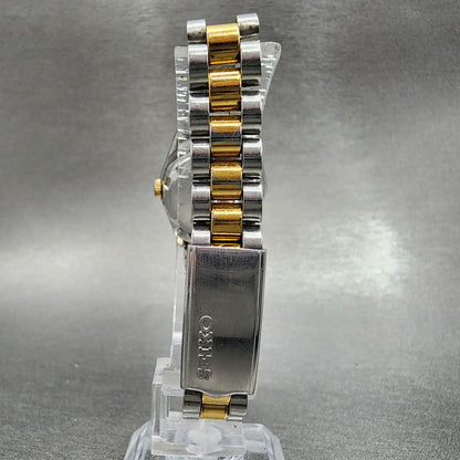 Seiko 5 Watch Women 25mm White Dial Two Tone Daydate Round 42060510 Runs7