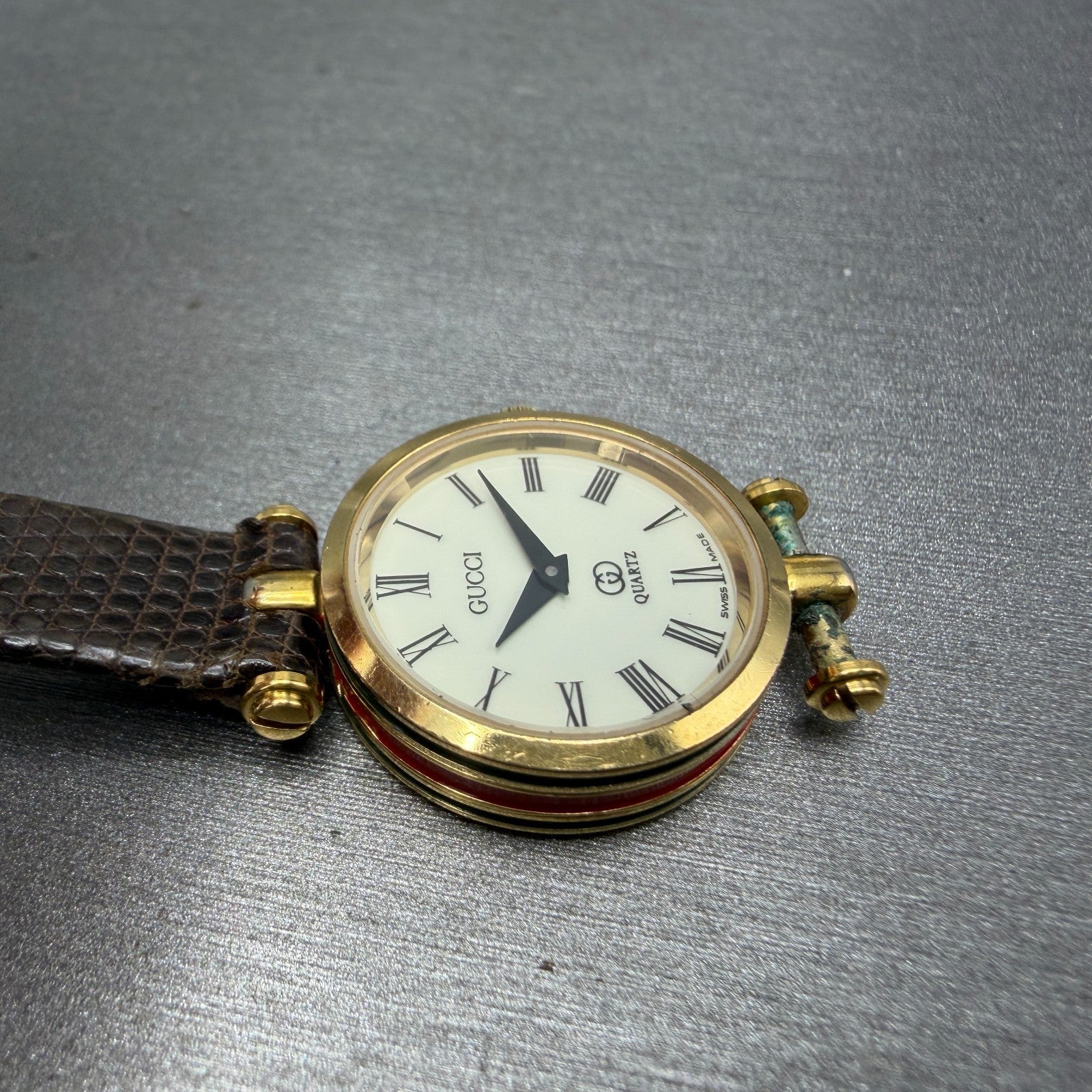 Gucci 2000L Watch Women 21mm Cream Dial Gold Plated Round New Battery KLQ6