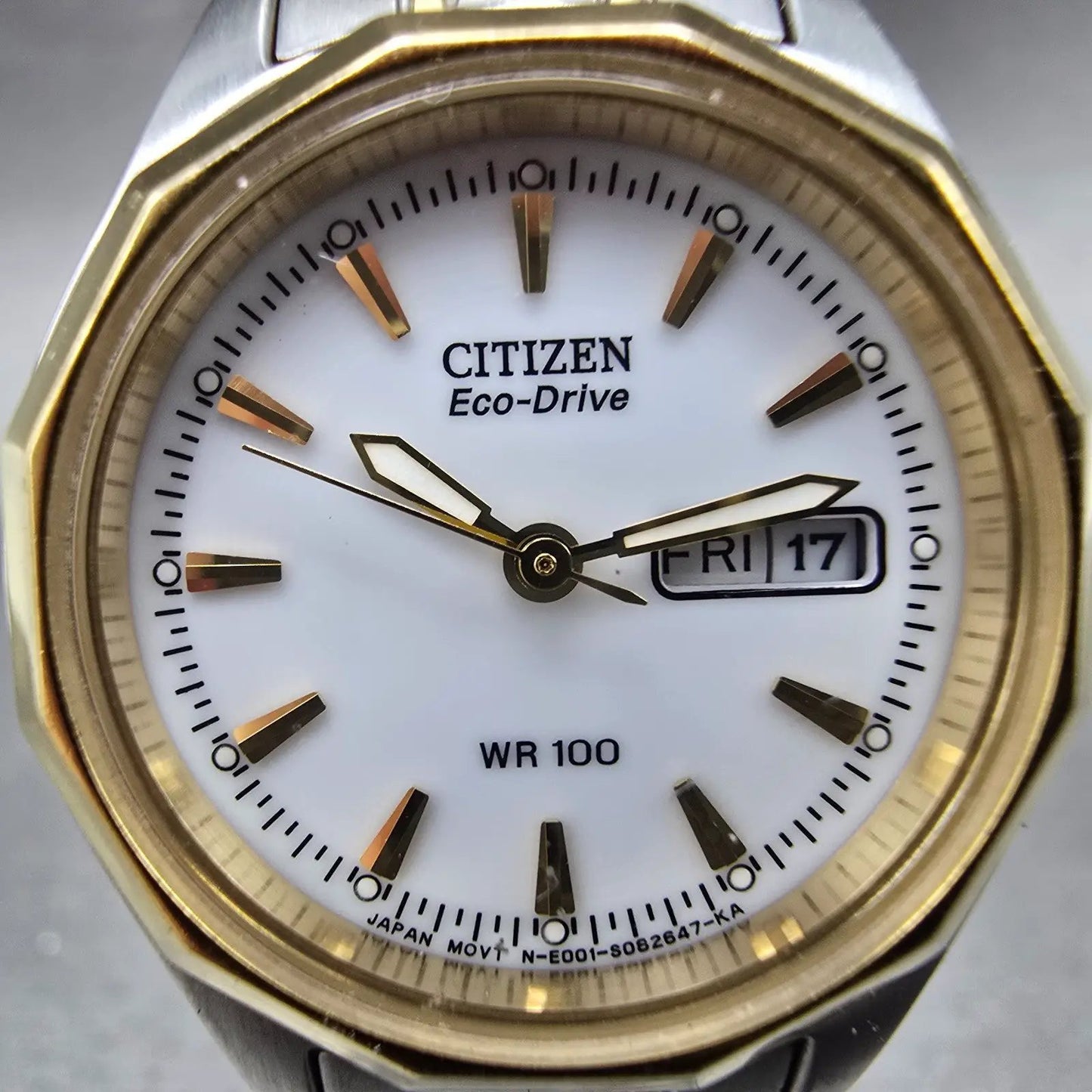 Citizen Eco-Drive Watch Women 26mm White Dial Two Tone Daydate E001-S053480 Runs1