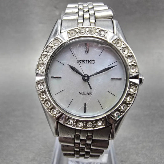 Seiko Solar Watch Women 25mm MOP Dial Silver Tone Round V117-0AN0 PARTS0