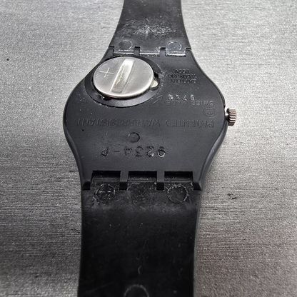 Swatch Color Window Watch Men 34mm Black Dial Black Tone Round GB715 New Battery14