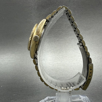 Seiko SQ Watch Women 25mm Champagne Dial Gold Tone Daydate 8523-0059 New Battery6