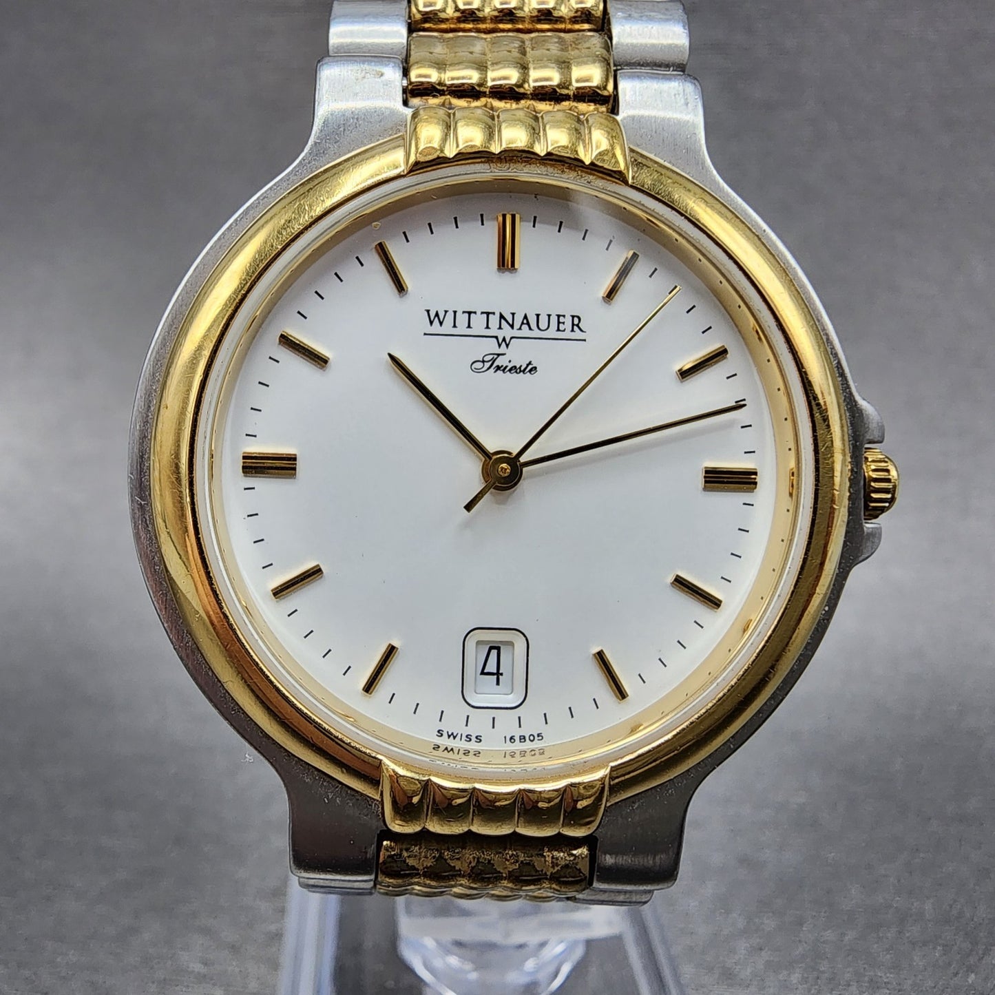 Wittnauer Trieste Watch Men 34m White Dial Two Tone Date Round New Battery0