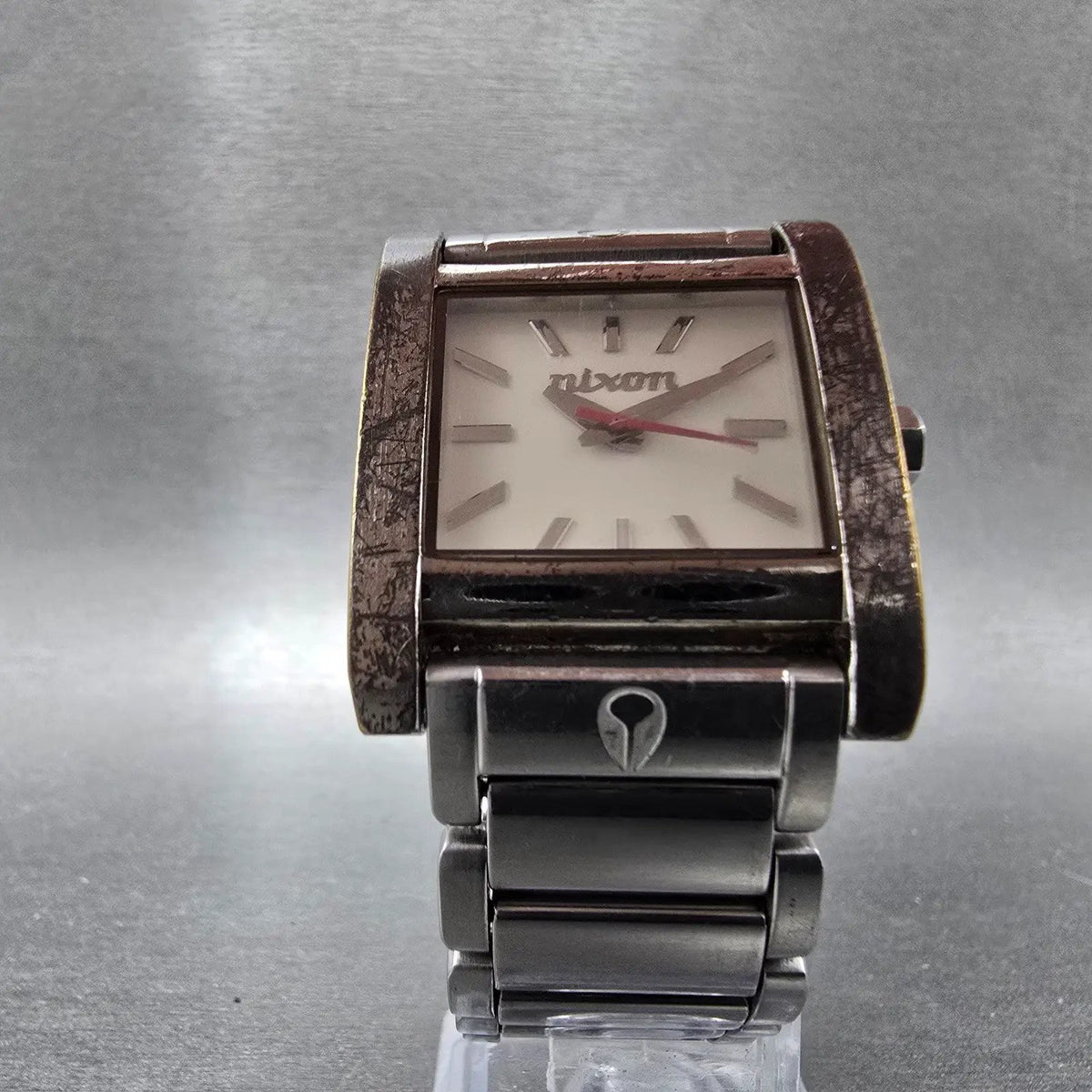 Nixon The Boss Watch Women White 30mm Dial Silver Rectangle New Battery5