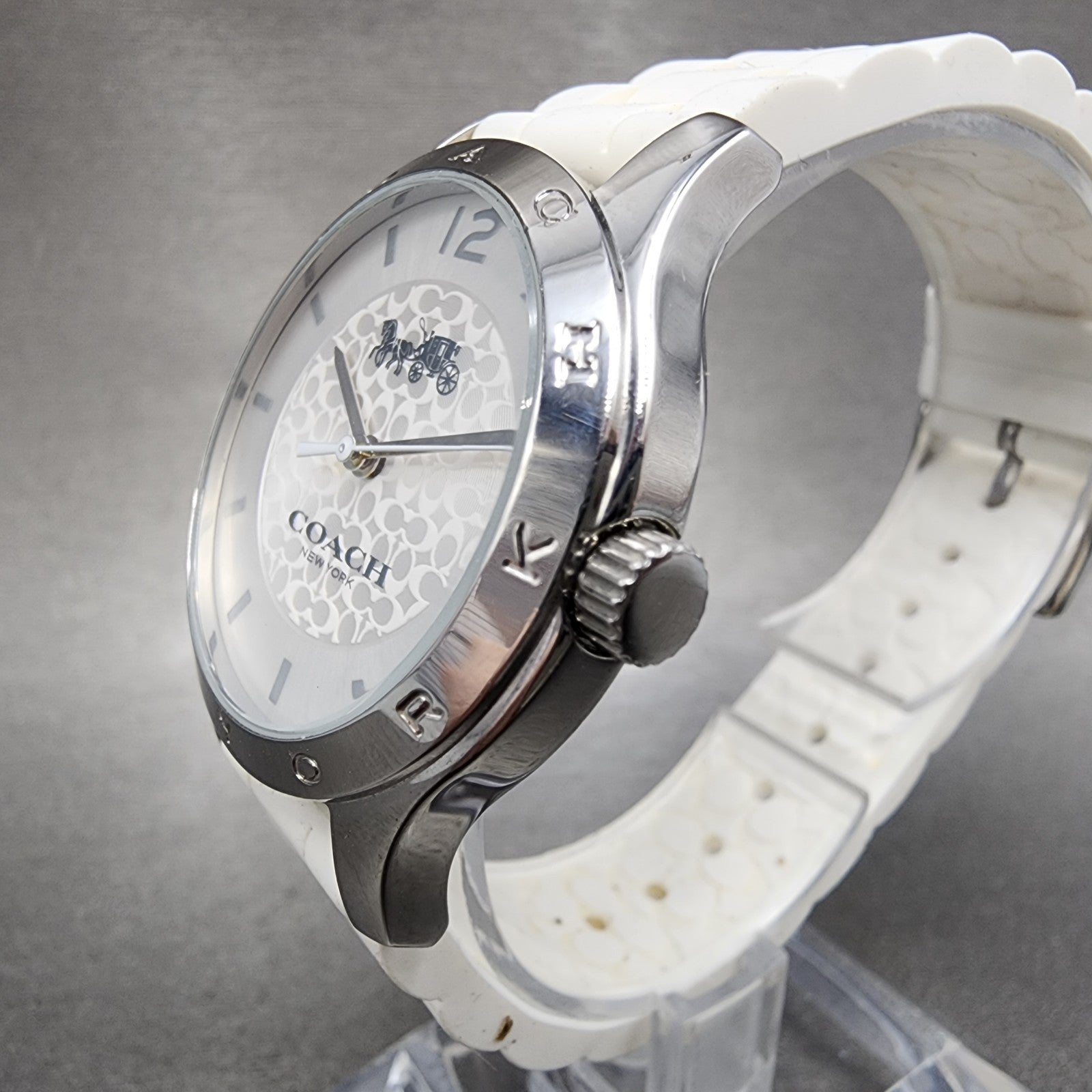 Coach Maddy Watch Women 34mm White Dial Silver Tone Band New Battery2