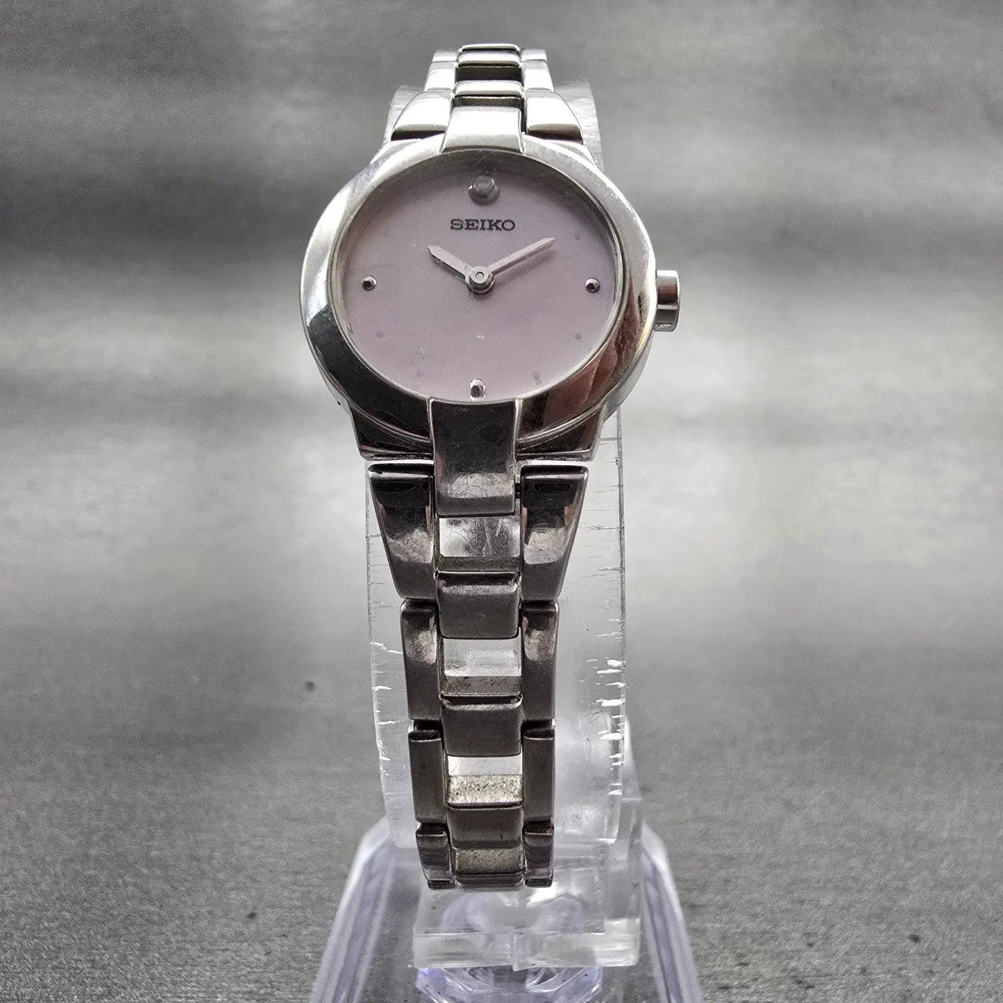 Seiko Watch Women 20mm Pink MOP Dial Silver Tone Round 1N00-0GM0 New Battery5