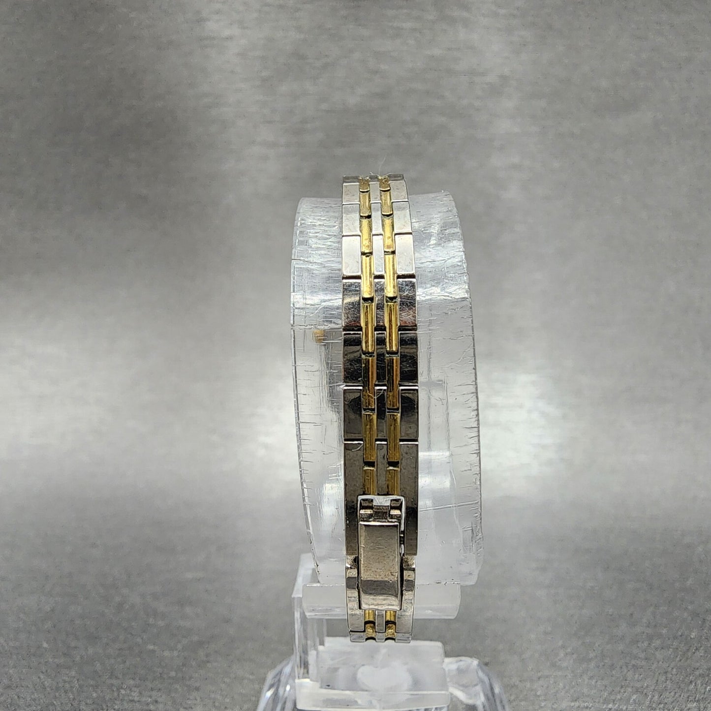 Citizen Tank Watch Women 13mm White Dial Two Tone Rectangle New Battery6