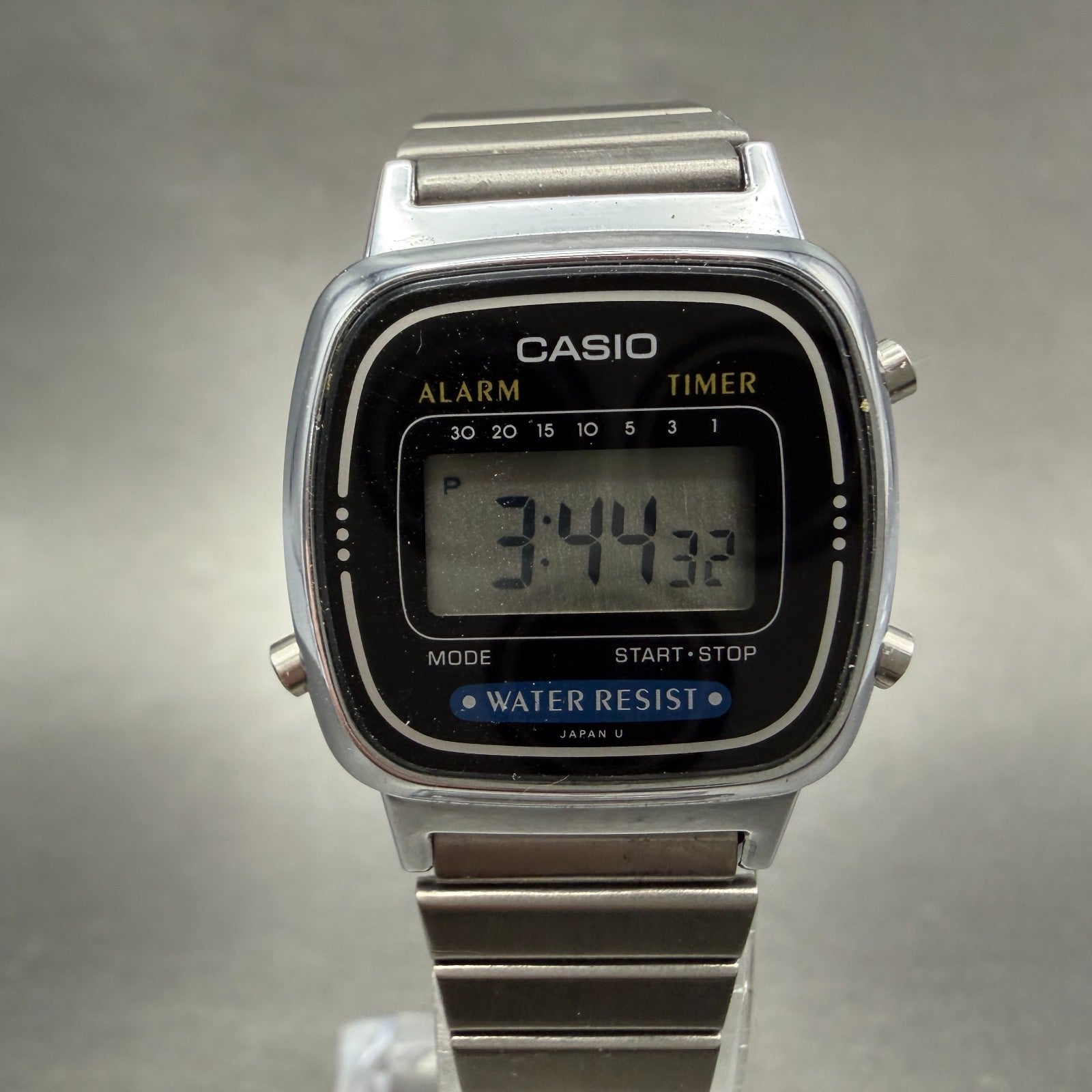 Casio Digital Watch Women 25mm Silver Alarm Chrono Daydate LA670W New Battery0