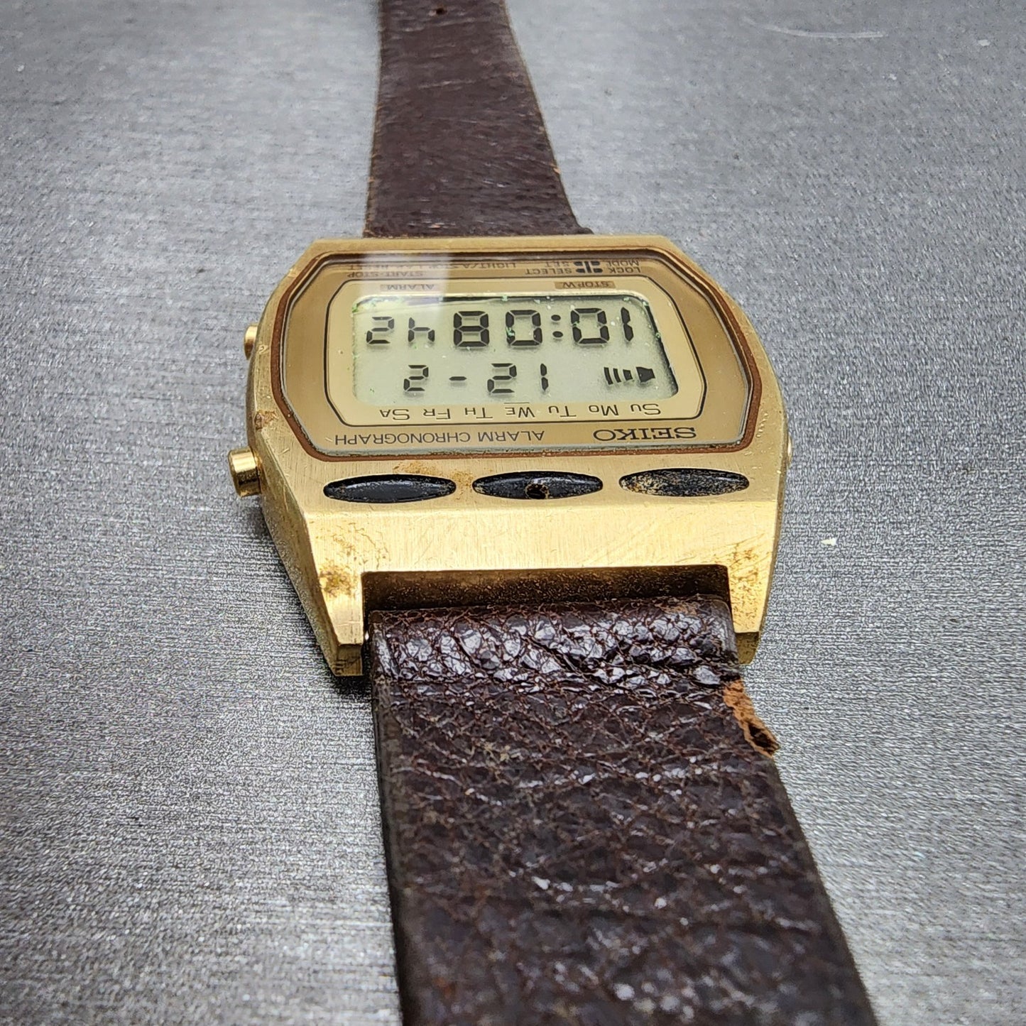 Seiko Digital Watch Men Gold Tone SAMPLE A2575009 NO MOVEMENT PARTS5