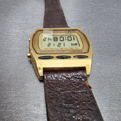 Seiko Digital Watch Men Gold Tone SAMPLE A2575009 NO MOVEMENT PARTS5