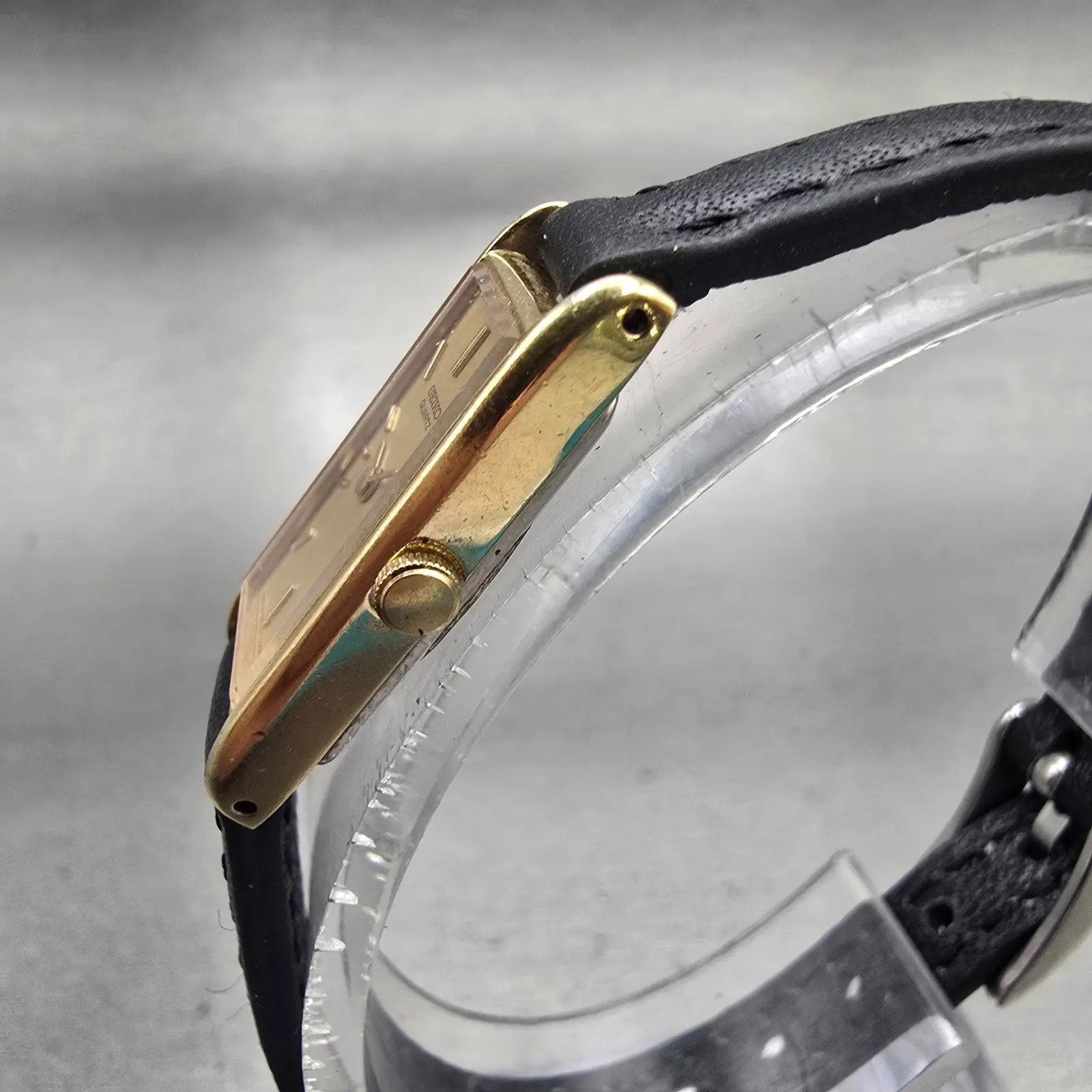 Seiko Watch Women 12mm Gold Dial Gold Tone Rectangle 2E20-5239 New Battery VTG2