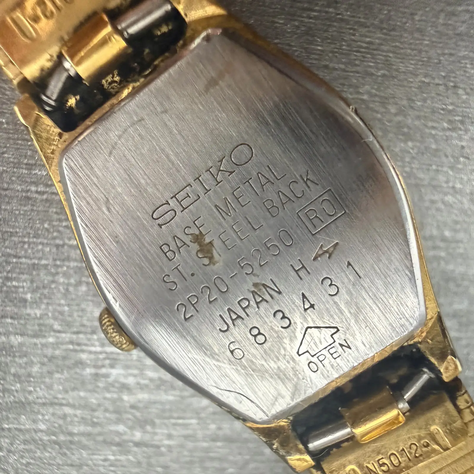 48116211