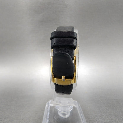 Movado Museum Watch Women 25mm Black Dial Gold Tone Round 87-25-832 New Batt B12