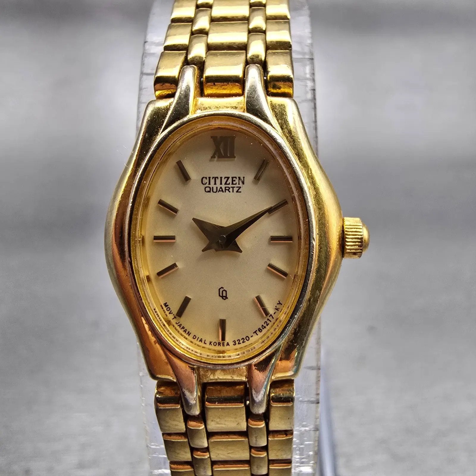 Citizen CQ Watch Women 17mm Gold Dial Gold Tone Oval 3220-848667 New Battery VTG0
