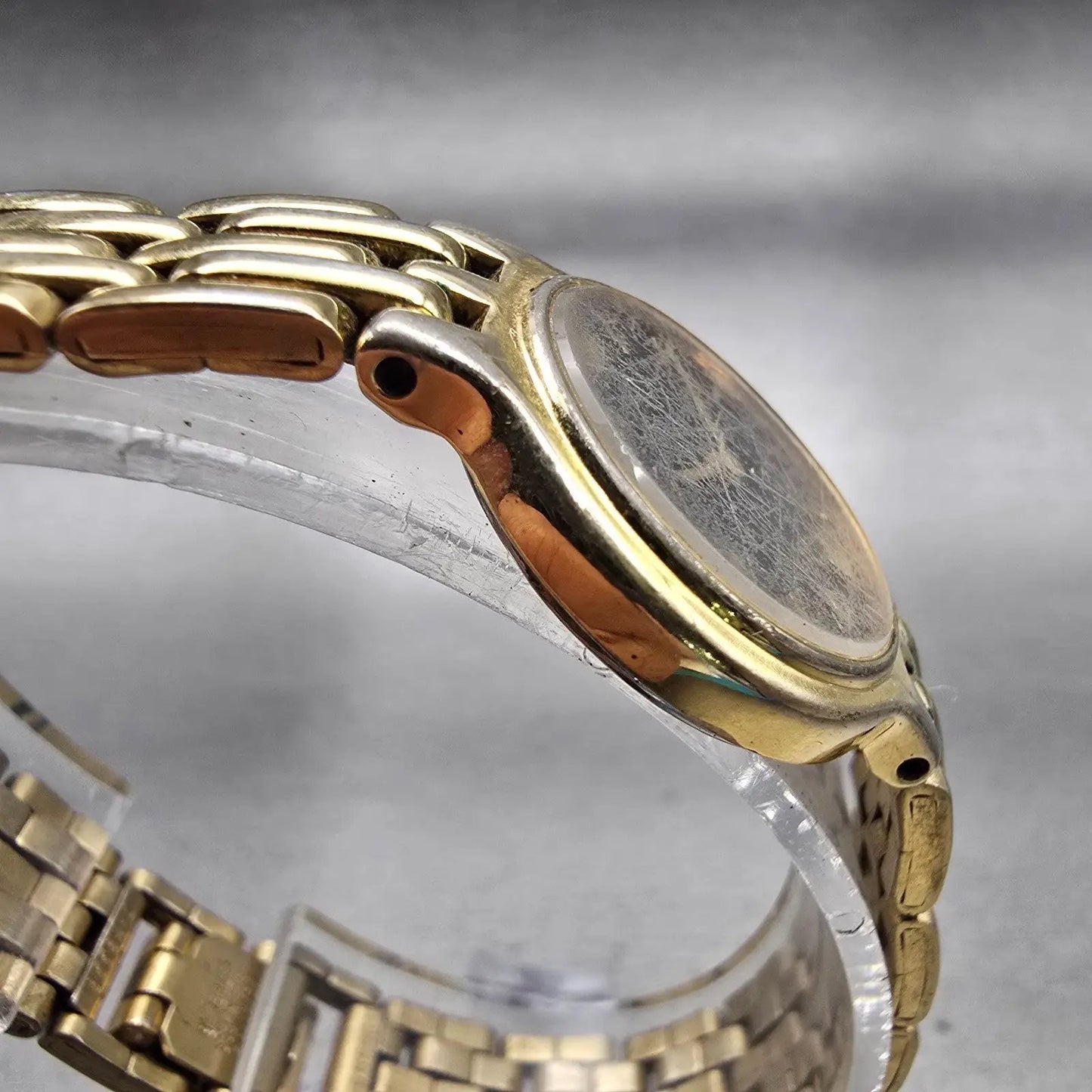 Seiko Watch Women 22mm Black Dial Gold Tone Round 1N00-0A99 New Battery Vintage3