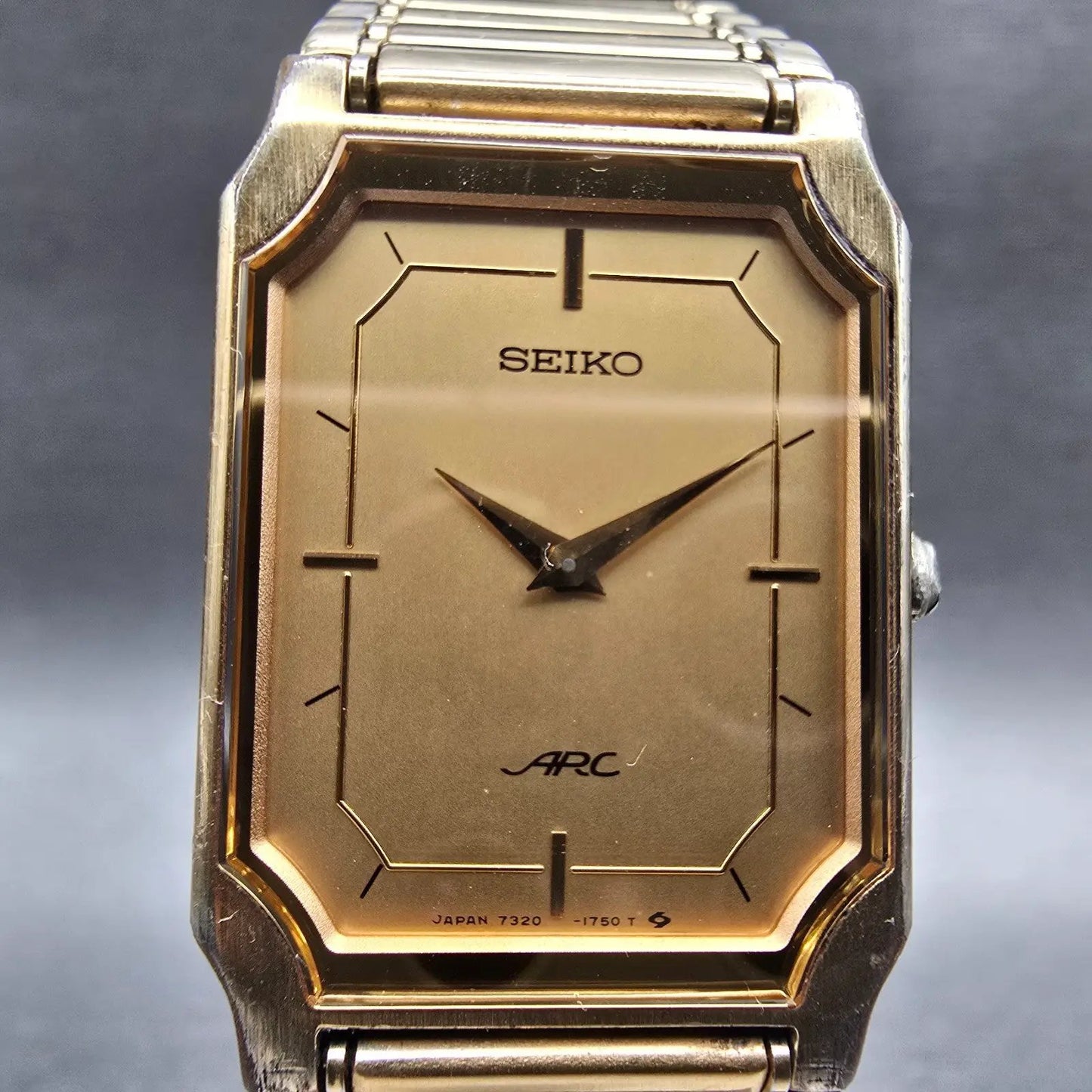 Seiko Arc Tank Watch Men 22mm Gold Dial Gold Tone Rectangle 7320-6460 New Batt1