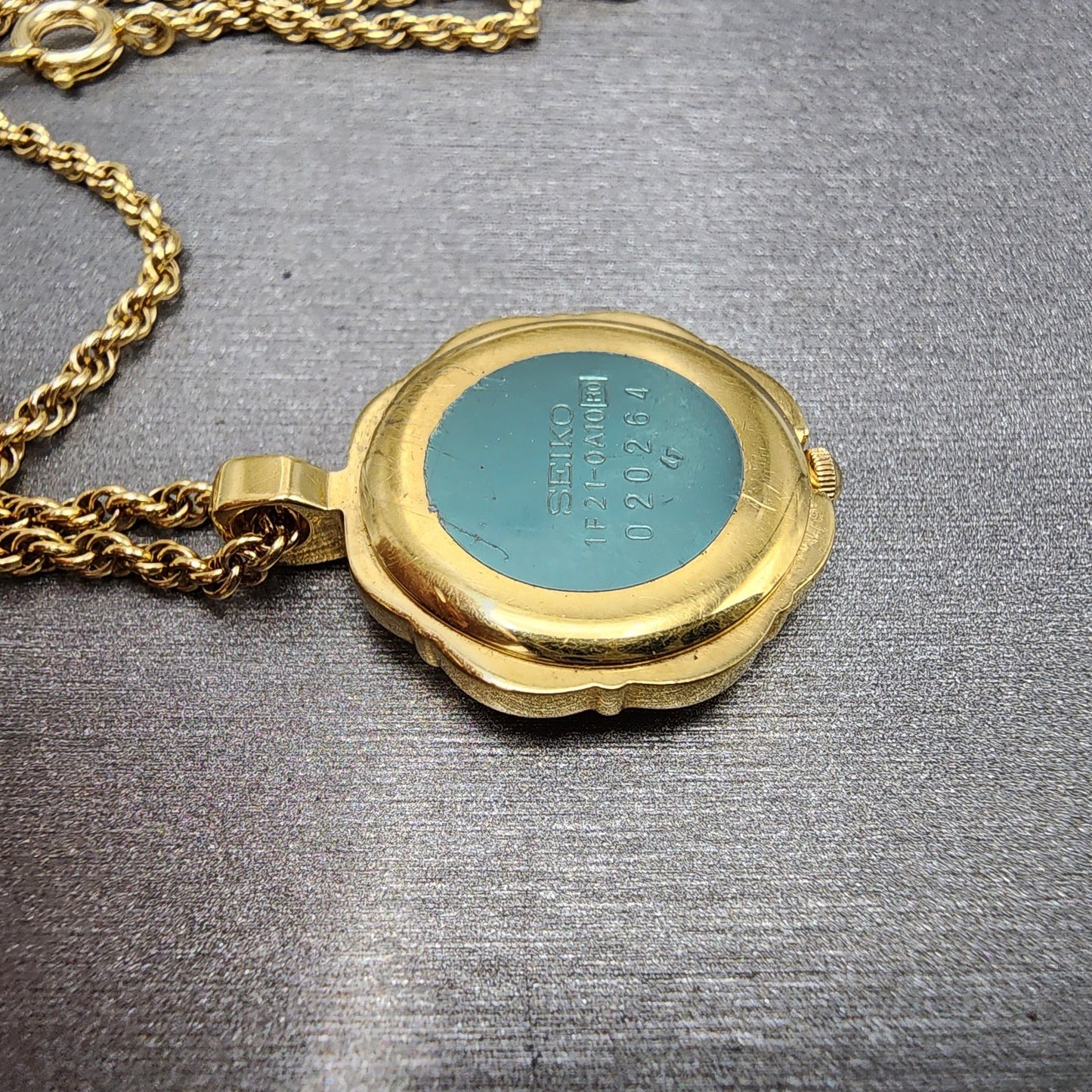 Seiko Necklace Watch Women 21mm Champagne Dial Gold Tone 1f210a10 New Battery8
