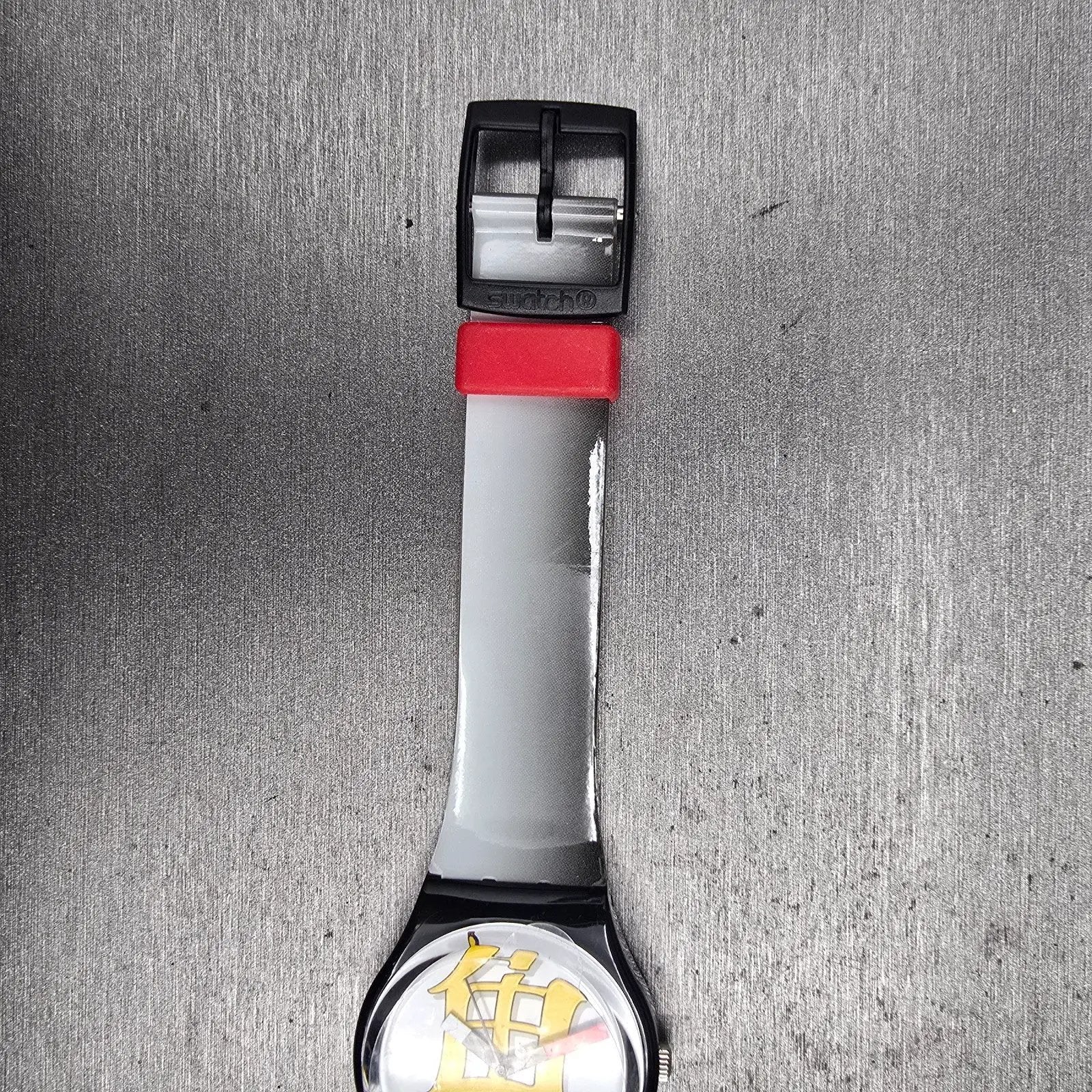 Swatch Prosperous Fish Mens Watch 34mm White Dial Black Tone Round GB226 New Bat11