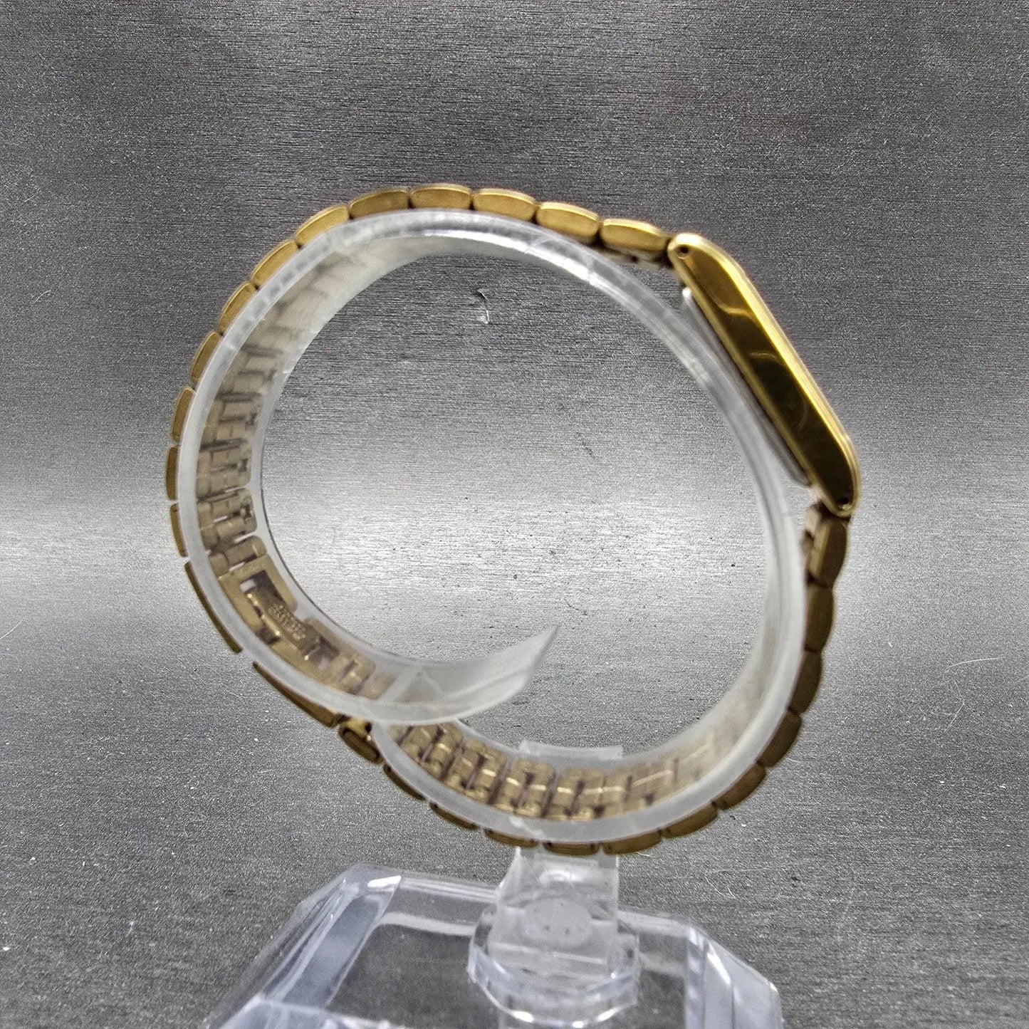 Seiko Tank Watch Women 13mm Champagne Dial Gold Tone 2E20-6590 New Battery VTG J8
