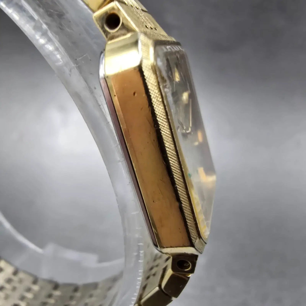 Seiko Tank Watch Women 17mm Champagne Dial Gold Rectangle 1400-5540 New Battery3