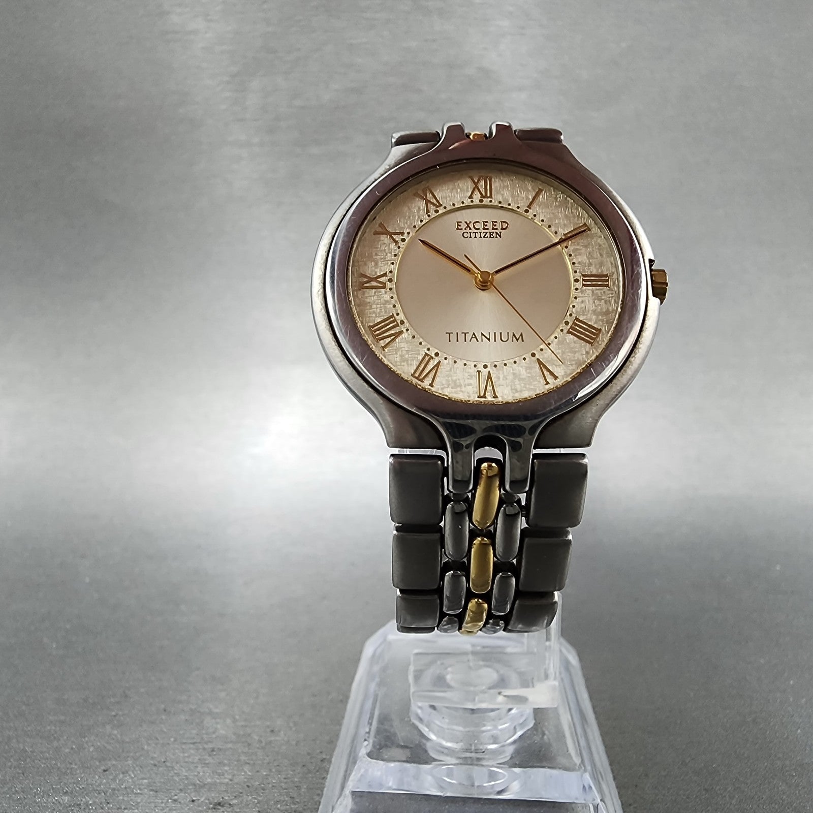 Citizen Exceed Titanium Watch Men 32mm Silver Dial Two Tone New Battery READ!!!!5