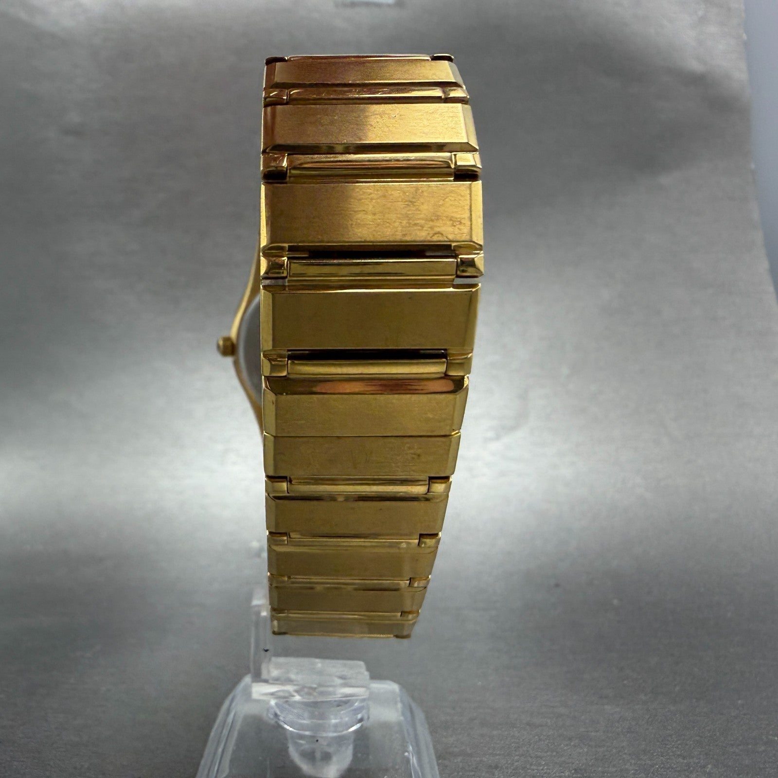Bulova Watch Men 37mm White Dial Gold Tone Date Round 97B101 New Battery7
