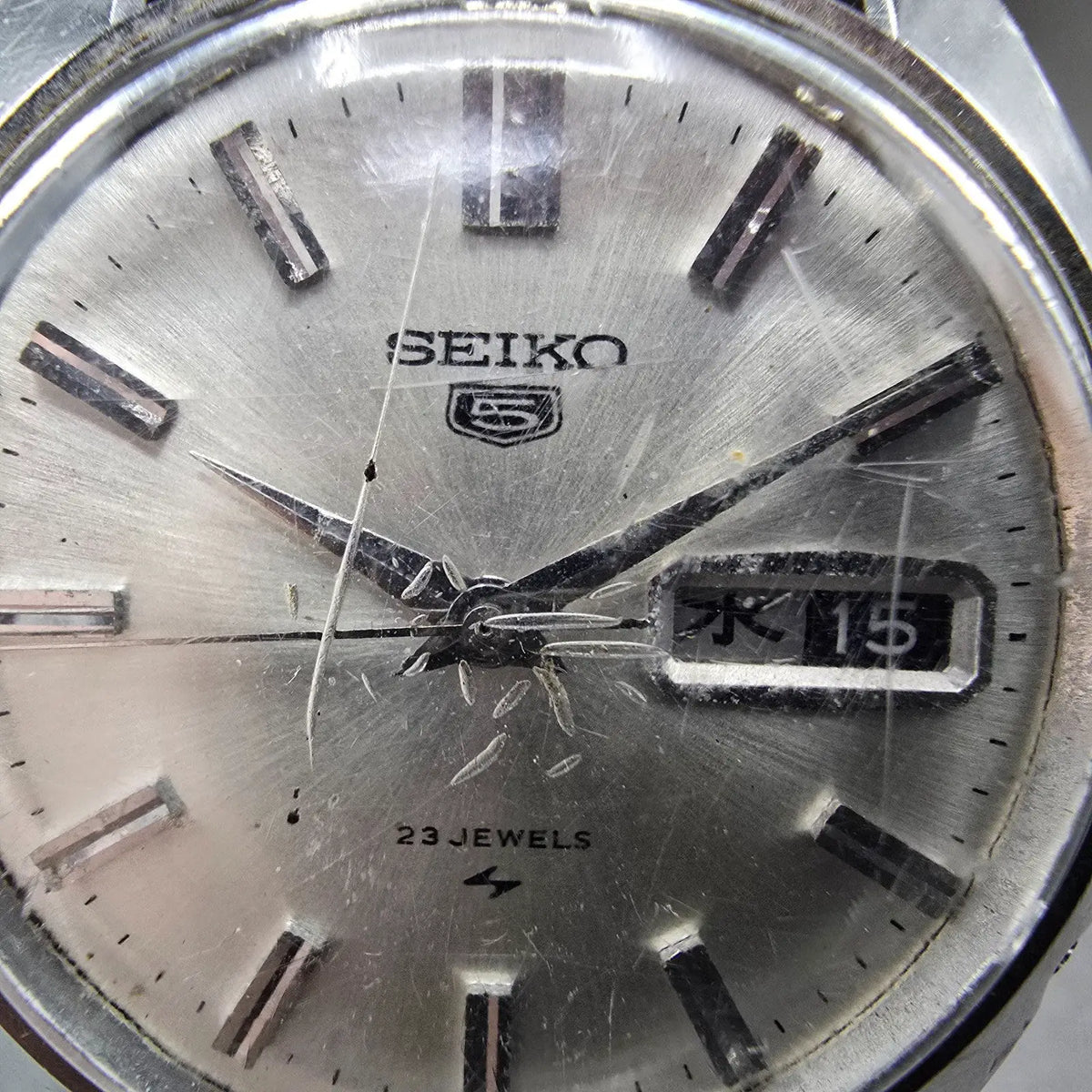 Seiko 5 Automatic Watch Men 37mm Silver Dial Steel Daydate 5126-8060 Round Runs1