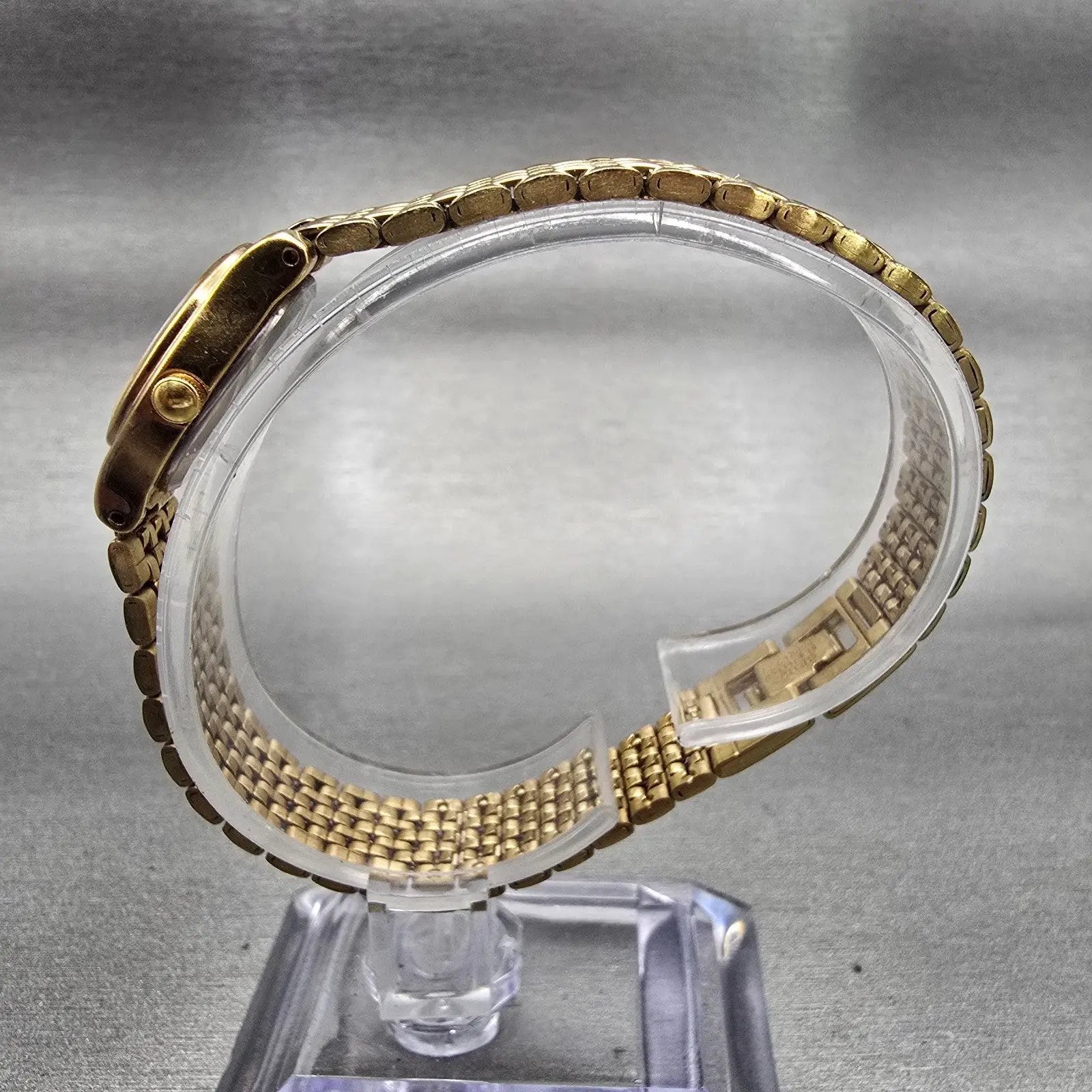 Seiko Watch Women 18mm Black Dial Gold Tone Oval V401-5109 New Battery Vintage6