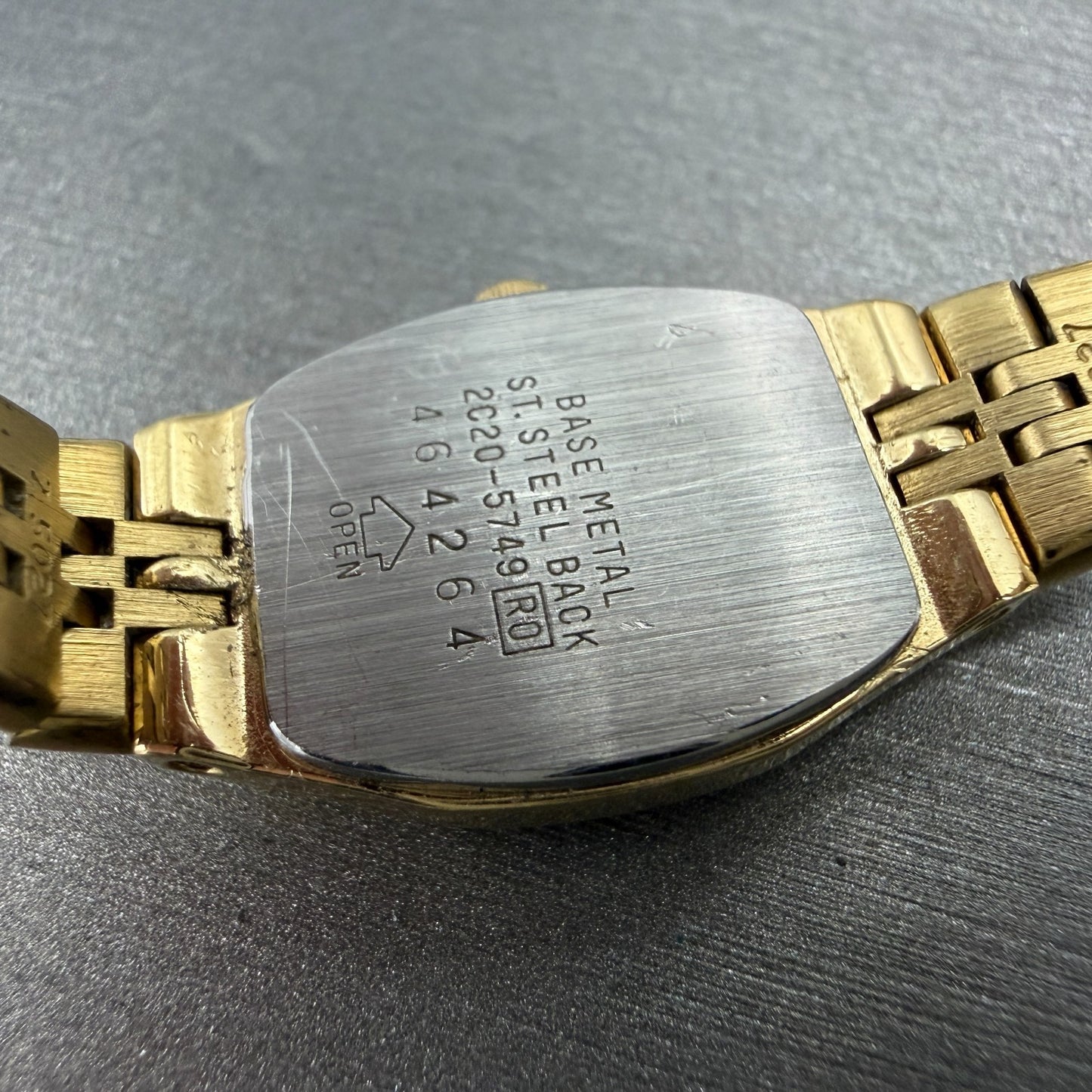 Seiko Watch Women 17mm Champagne Dial Gold Tone Rectangle 2C20-5749 New BatteryF9
