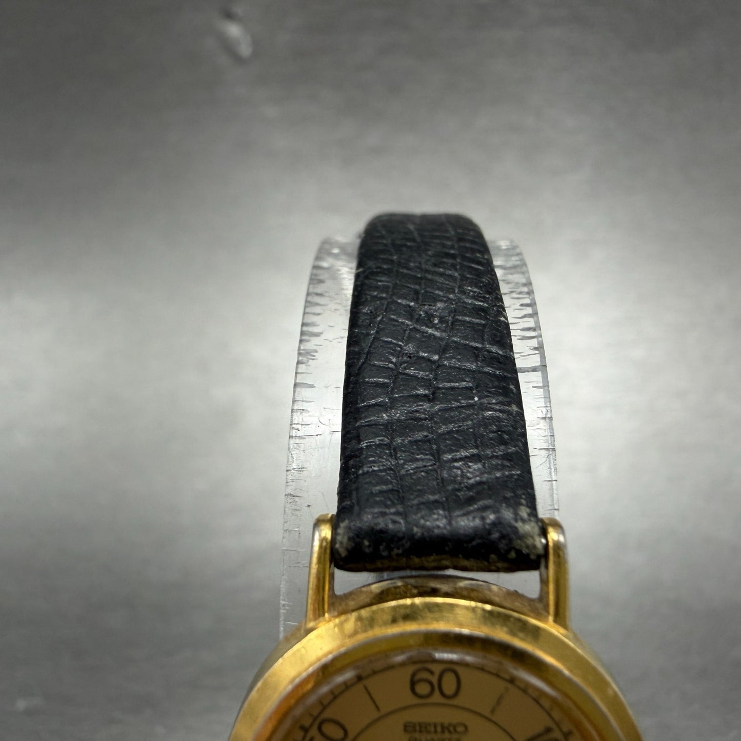 Seiko Watch Women 21mm Champagne Dial Gold Tone Round VTG 4N01-0301 New Battery4